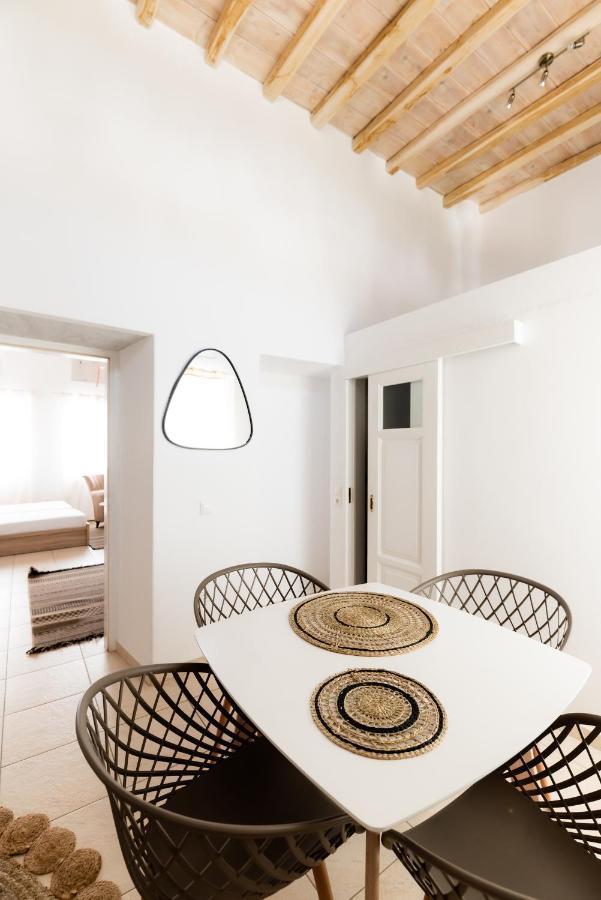 The Famous House Mykonos Apartment Mykonos Town ภายนอก รูปภาพ